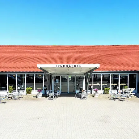Lynggaarden Отель 3*